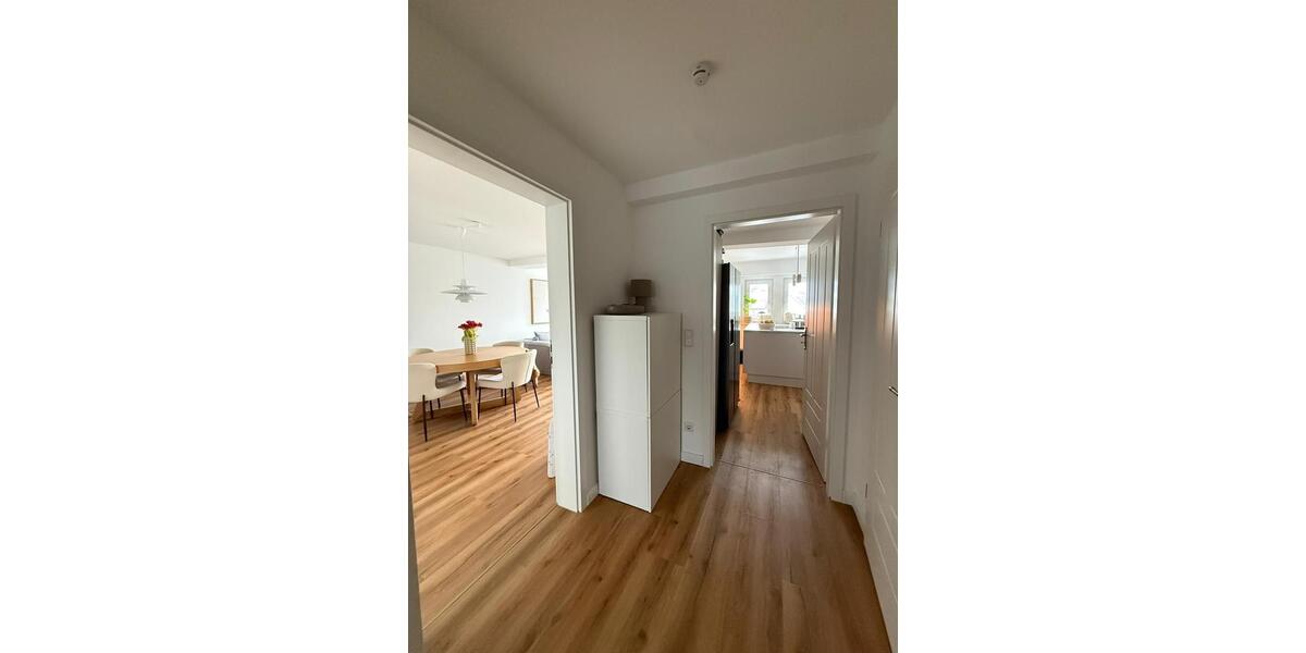 Dachgeschoßwohnung Recklinghausen - 3.5 Zimmer, 75 m&sup2;, 1.250&euro; | Angebot:24832781
