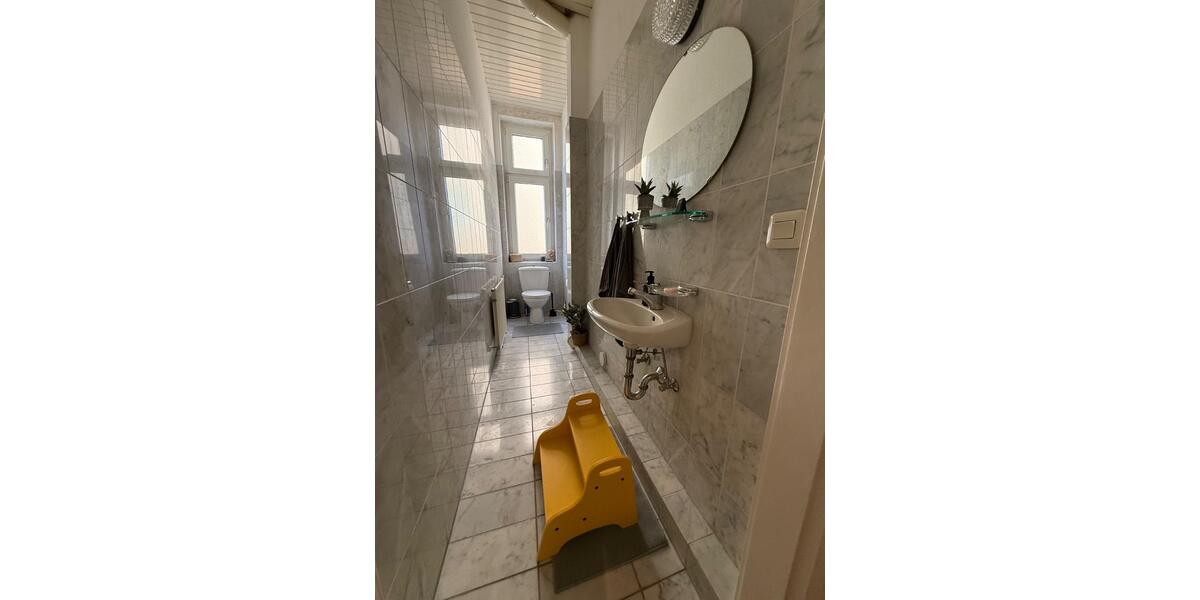 Erdgeschoßwohnung Bielefeld Mitte - 4 Zimmer, 103 m&sup2;, 820&euro; | Angebot:26409883