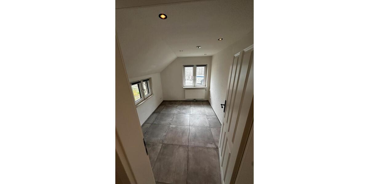 Einfamilienhaus Jever - 2 Zimmer, 65 m&sup2;, 800&euro; | Angebot:26340856