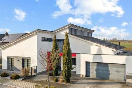 Haus zum Kaufen in Langenau 1.398.000 € 330 m² 10 zimmer