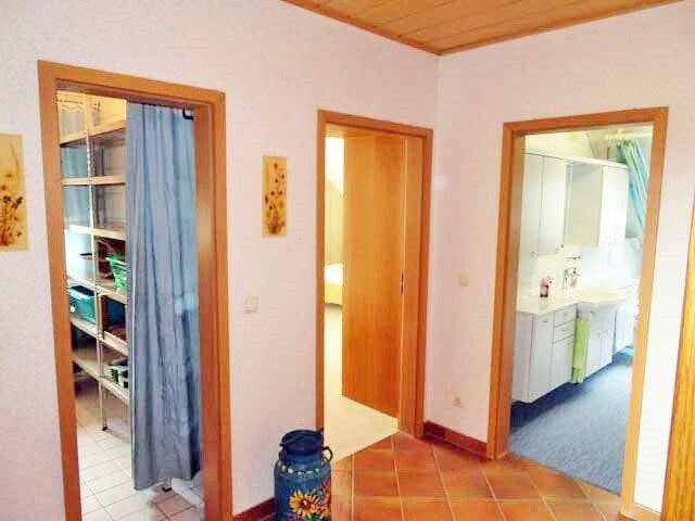 Etagenwohnung Sulzbach-Rosenberg Rosenberg - 4 Zimmer, 96 m&sup2;, 210.000&euro; | Angebot:25668851