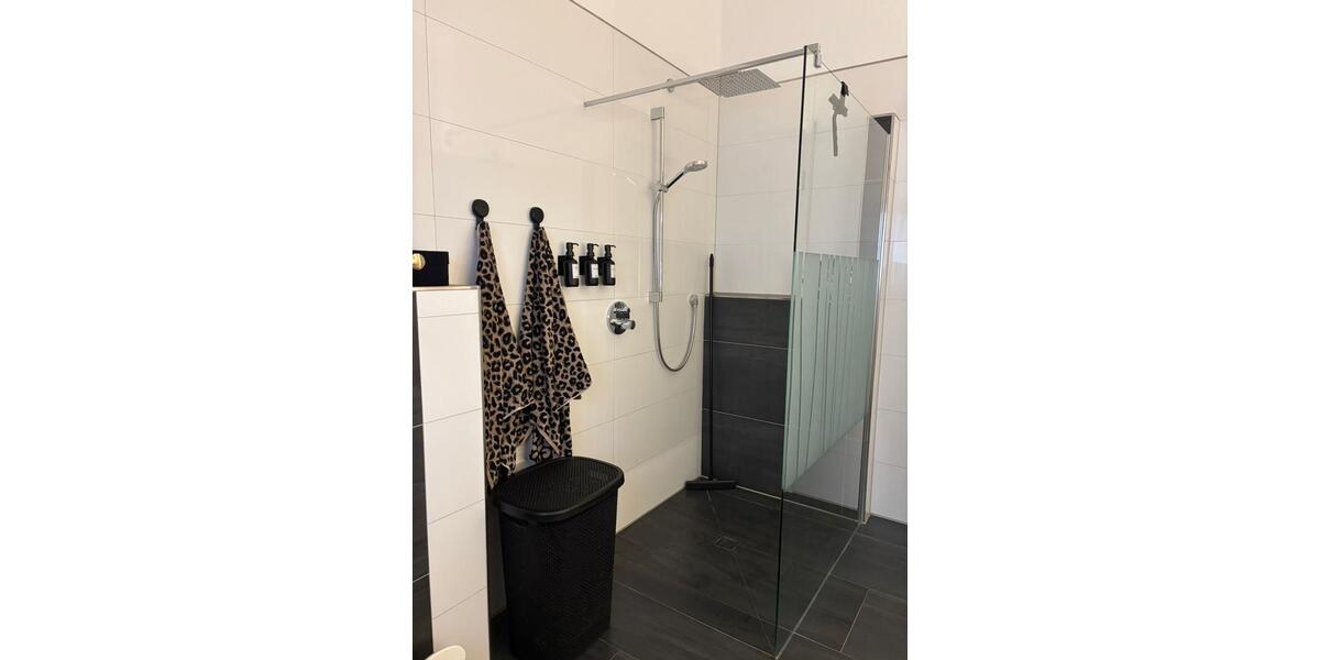 Dachgeschoßwohnung Uelsen - 5 Zimmer, 145 m&sup2;, 1.550&euro; | Angebot:26182591