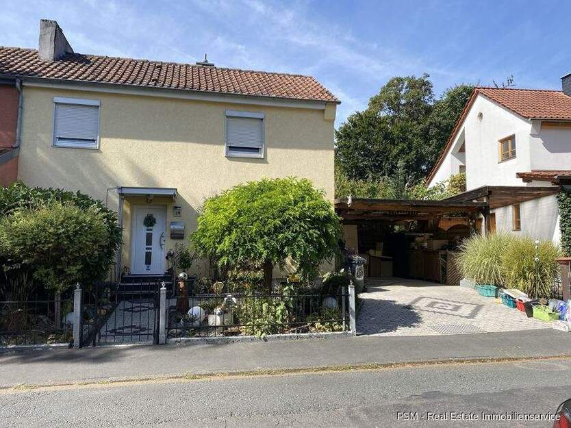 Attraktives Immobilienangebot Reiheneckhaus mit großem Grundstück und Ausbaupotenzial 3 zimmer