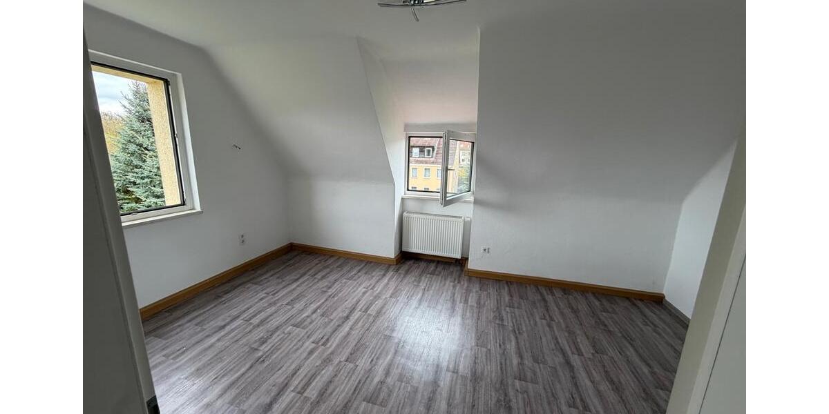 Dachgeschoßwohnung Krayenberggemeinde - 3 Zimmer, 55 m&sup2;, 575&euro; | Angebot:26237875