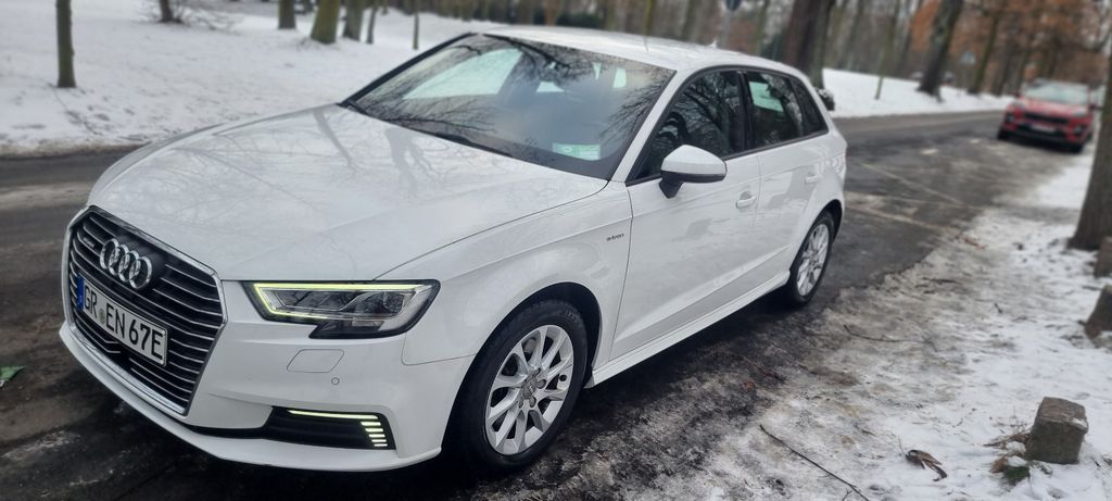 Audi A3 92.000 km 14.950 &euro; Görlitz 02826