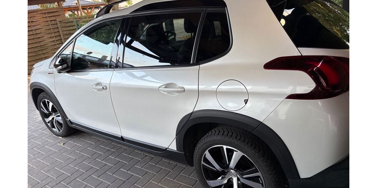 Peugeot 2008 99.000 km 9.500 &euro; Mittenwalde 15749