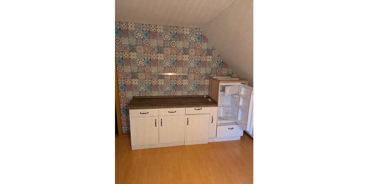 Dachgeschoßwohnung Windeck - 3 Zimmer, 95 m&sup2;, 750&euro; | Angebot:25307156