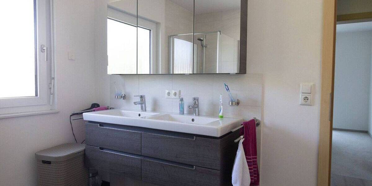 Doppelhaushälfte Weichs - 5 Zimmer, 125 m&sup2;, 780.000&euro; | Angebot:26816364