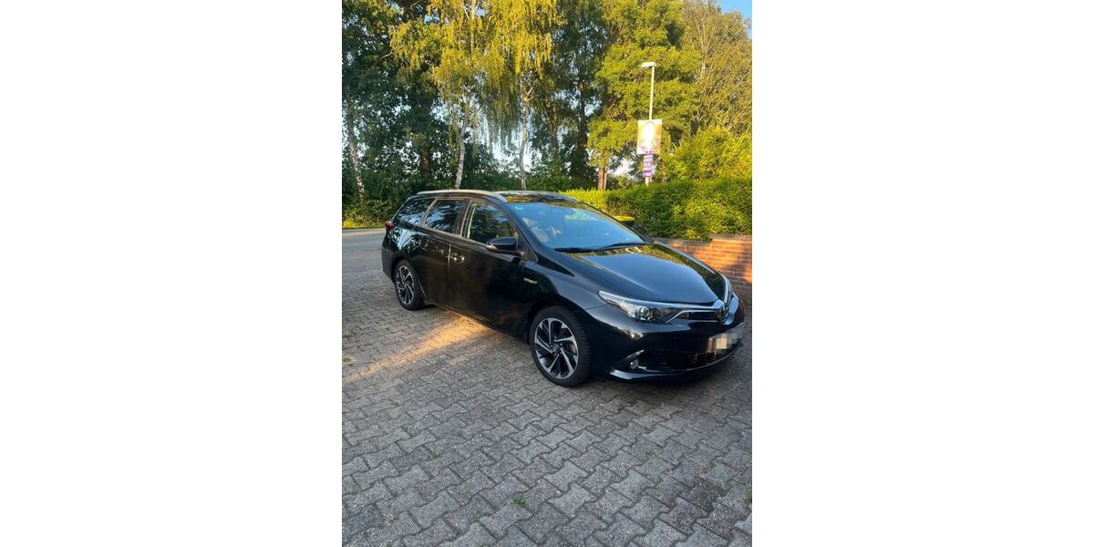 Toyota Auris Touring Sports 89.000 km 13.900 &euro; Lüneburg 21337