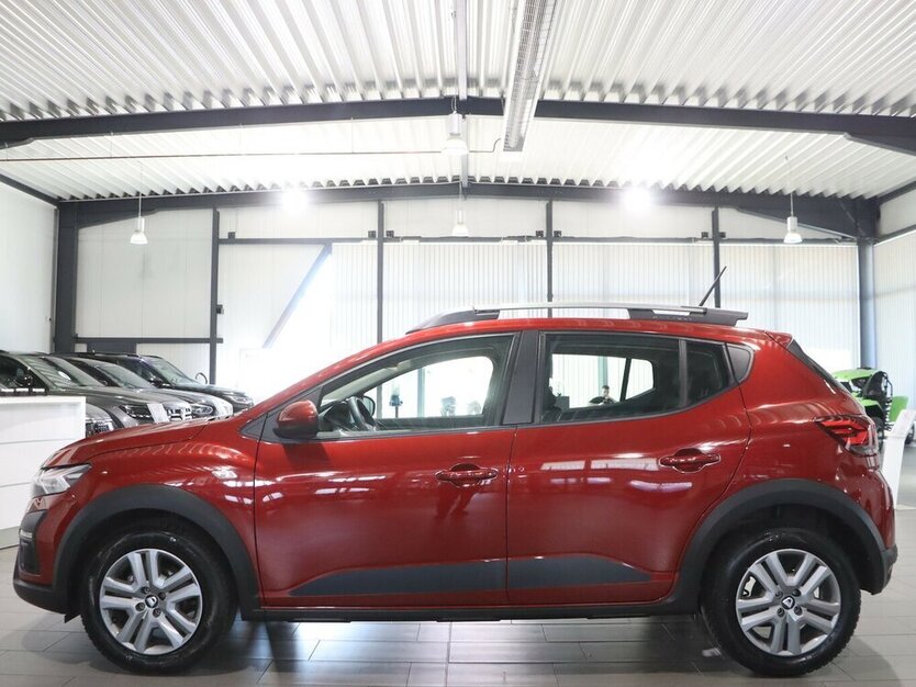 Sandero STEPWAY III 90 TCe Comfort / LED, KAMERA