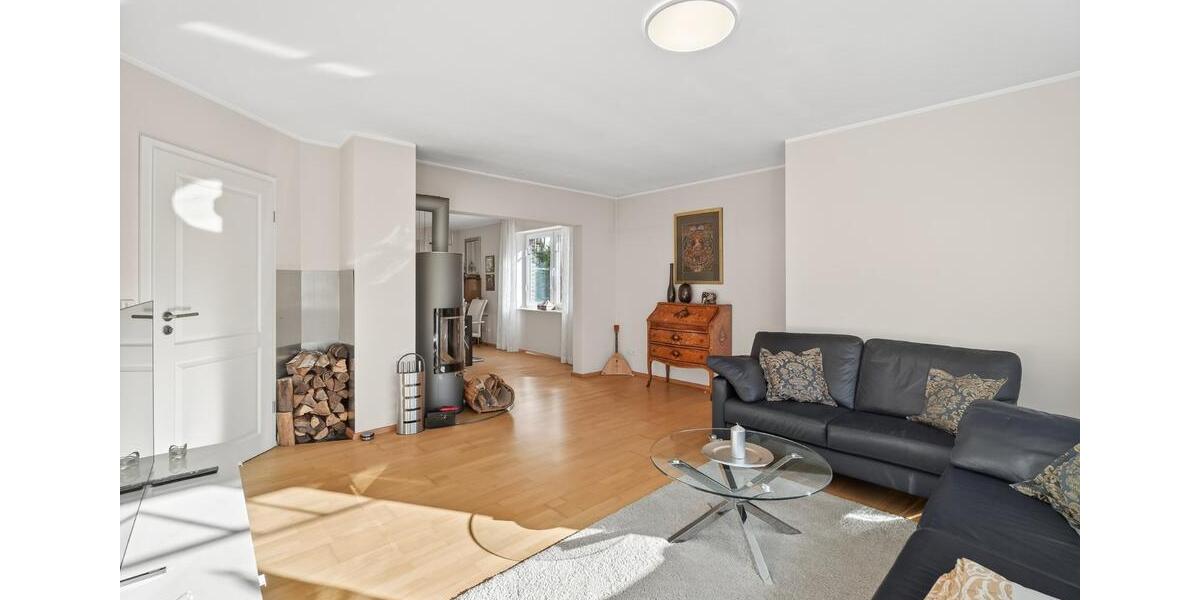 Einfamilienhaus Süderbrarup - 10 Zimmer, 156 m&sup2;, 728.000&euro; | Angebot:27164392