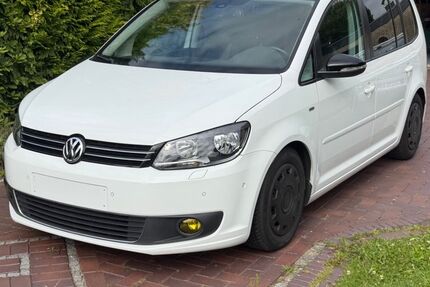 VW Touran 284.469 km 4.500 &euro; Schiffdorf 27619