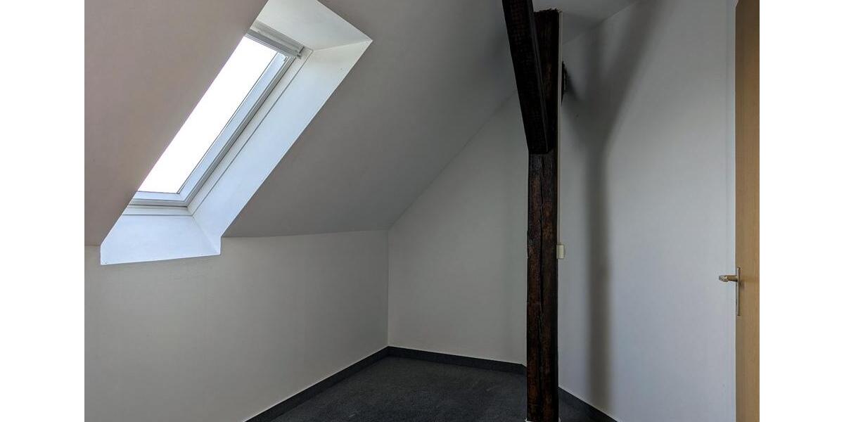 Einfamilienhaus Gröditz - 8 Zimmer, 419 m&sup2;, 160.000&euro; | Angebot:17486069