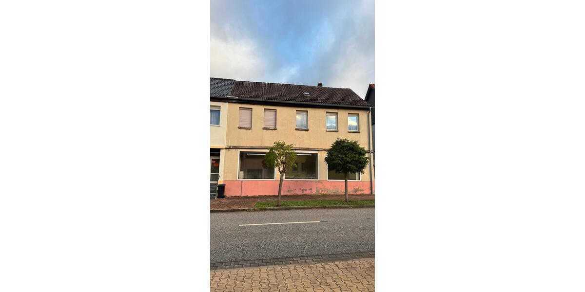Doppelhaushälfte Helbra - 5 Zimmer, 100 m&sup2;, 35.000&euro; | Angebot:26846457