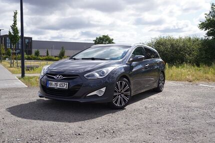 Hyundai i40 177.000 km 7.990 &euro; Hamburg 22177