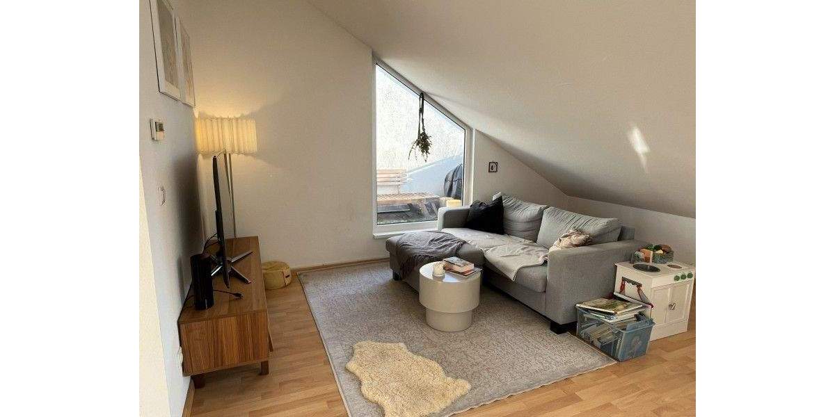 Etagenwohnung Frankfurt am Main Bockenheim - 3 Zimmer, 80 m&sup2;, 1.400&euro; | Angebot:25631611