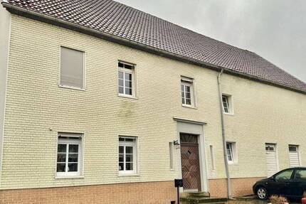 Bauernhaus mit Nebengebäuden in ländlicher Sackgassenlage 5 zimmer