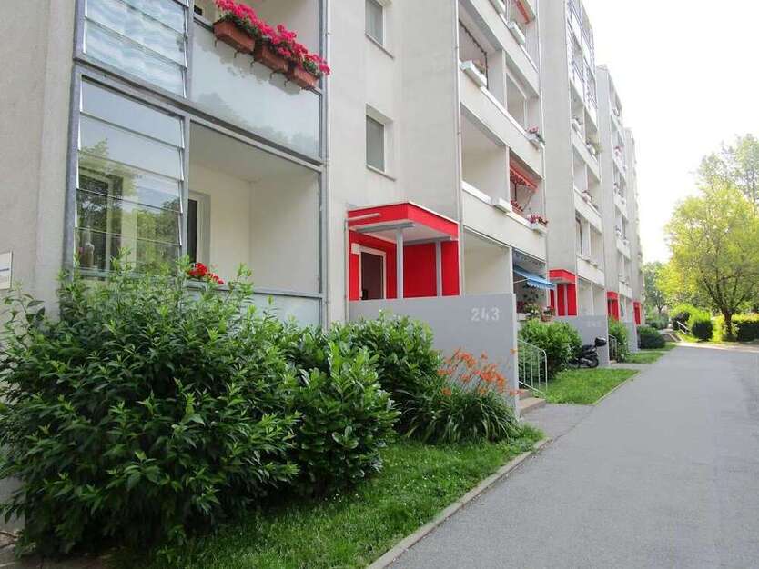 Wohnung zum Mieten in Chemnitz 360 € 69.25 m²