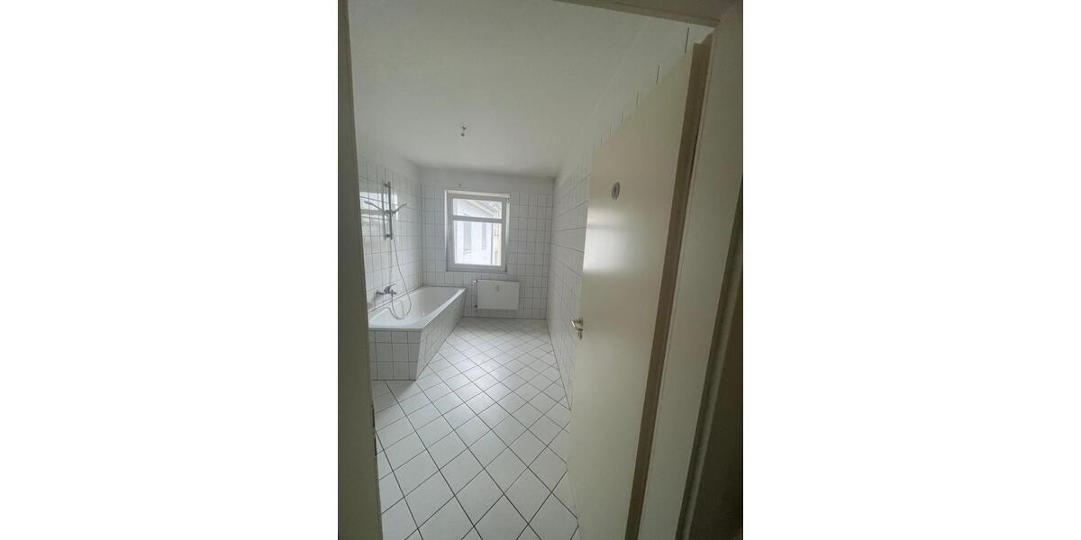 Dachgeschoßwohnung Magdeburg Leipziger Straße - 2 Zimmer, 52 m&sup2;, 75.000&euro; | Angebot:26865240