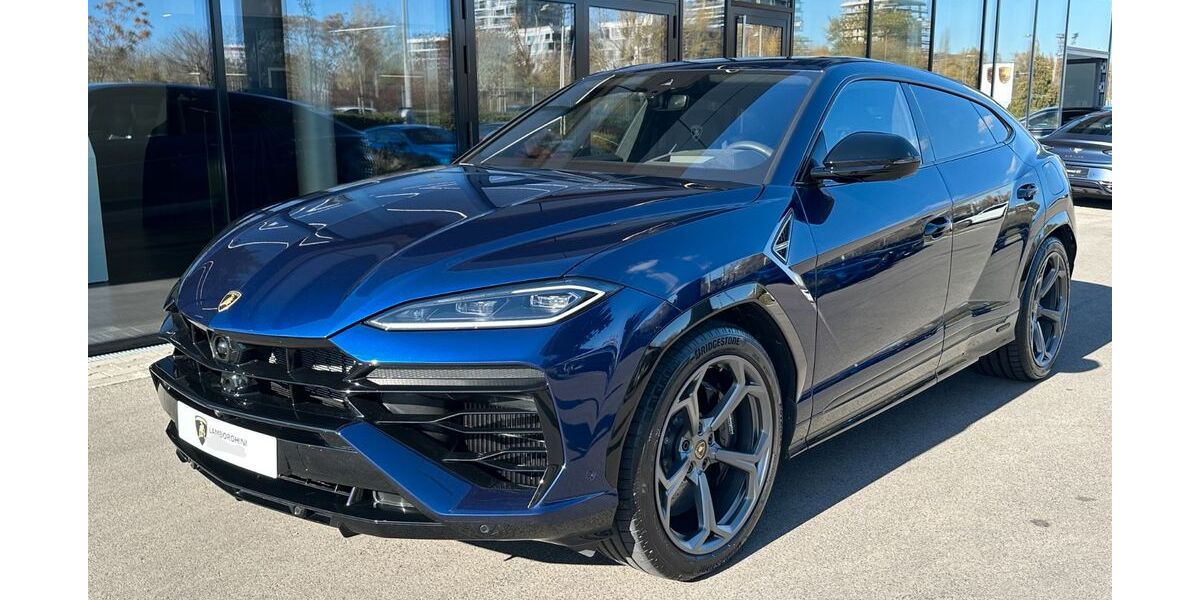 Lamborghini Urus 2.200 km 346.900 &euro; Pliening 85652