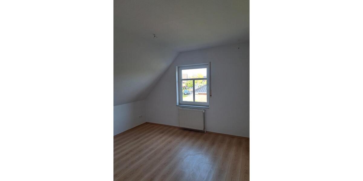Etagenwohnung Barßel - 3 Zimmer, 87 m&sup2;, 650&euro; | Angebot:26406947