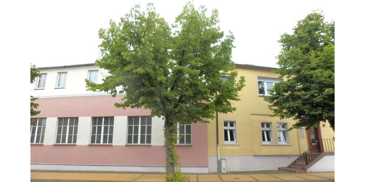 Haus zum Kaufen in Ketzin 495.000 € 250 m² 12 zimmer