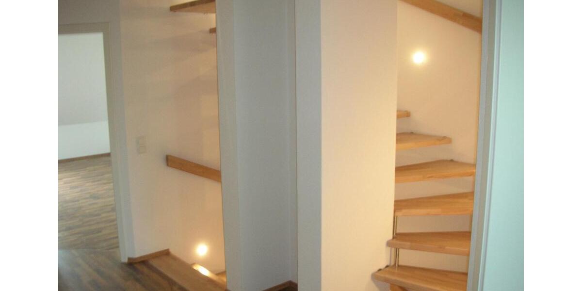 Doppelhaushälfte Memmelsdorf - 6 Zimmer, 163 m&sup2;, 650.000&euro; | Angebot:27209501