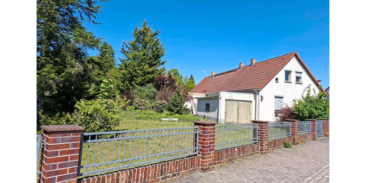 Einfamilienhaus Elsterwerda - 4 Zimmer, 120 m&sup2;, 110.000&euro; | Angebot:24680389