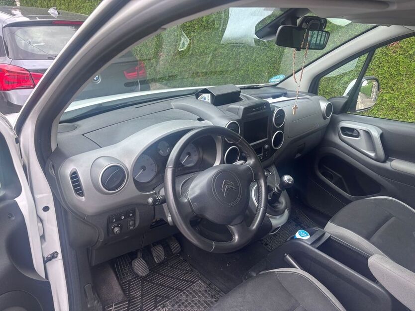 Citroen Berlingo 145.000 km 8.100 € Augsburg 86156