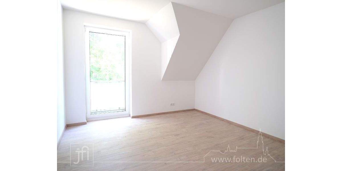 Moderne Haushälfte mit Wärmepumpe, zwei Bädern und überdachter Terrasse 4 zimmer