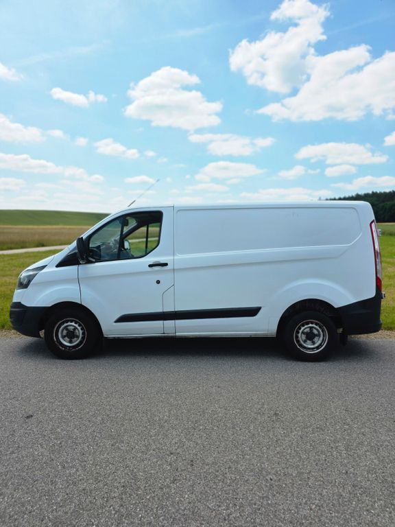 Ford Transit Custom 121.000 km 8.900 € Zirndorf 90513