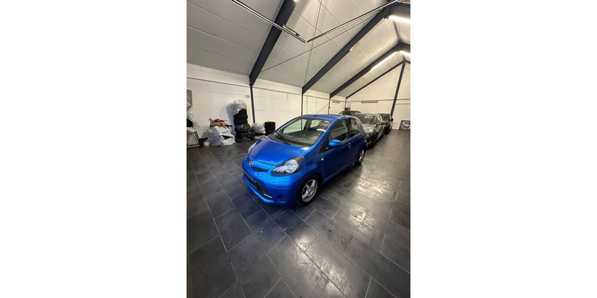Toyota Aygo (X) 165.851 km 3.399 &euro; Hamminkeln 46499