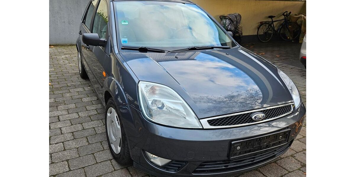 Ford Fiesta 238.000 km 1.200 &euro; Hennef 53773