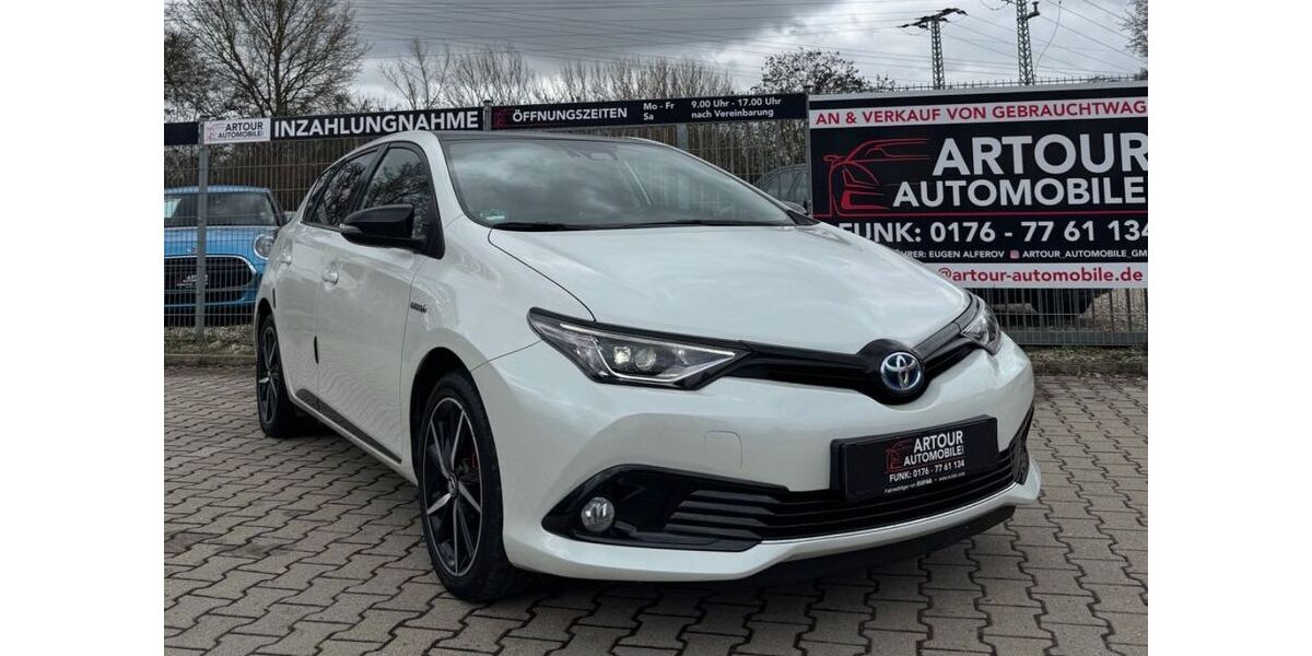 Toyota Auris 57.930 km 14.899 &euro; Teuchern 06682