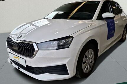 Skoda Fabia 16.038 km 16.889 &euro; Berlin 13088