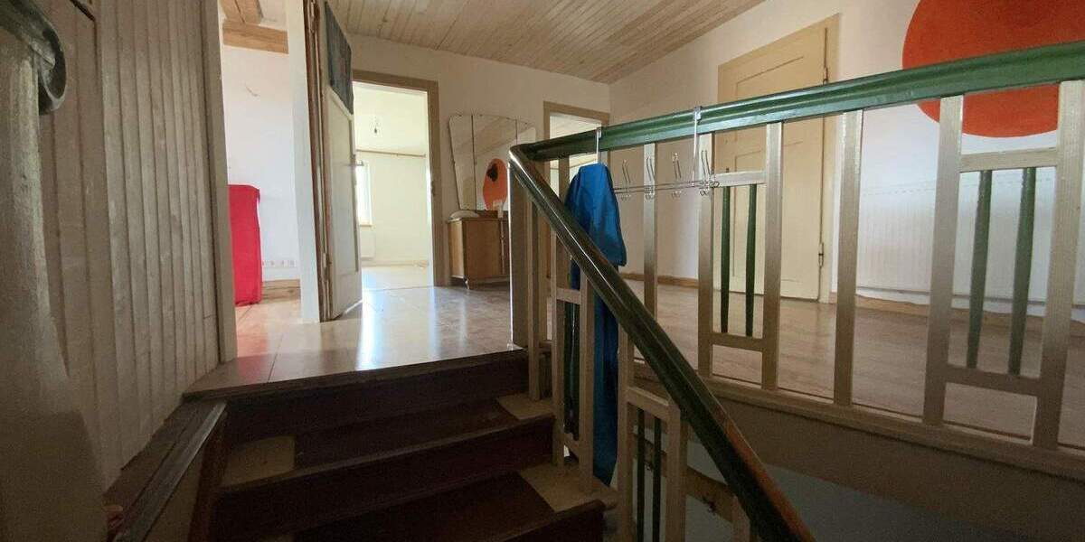 Bauernhaus, Landhaus Allendorf Aschau - 6 Zimmer, 244 m&sup2;, 250.000&euro; | Angebot:25670805