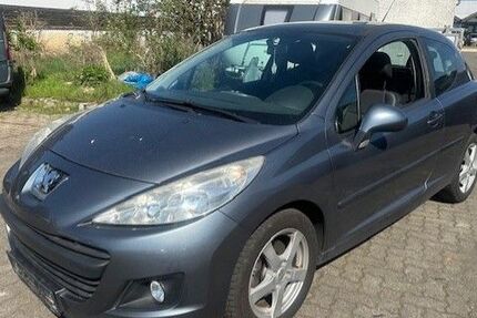 Peugeot 207 85.174 km 2.400 &euro; Hanau 63452