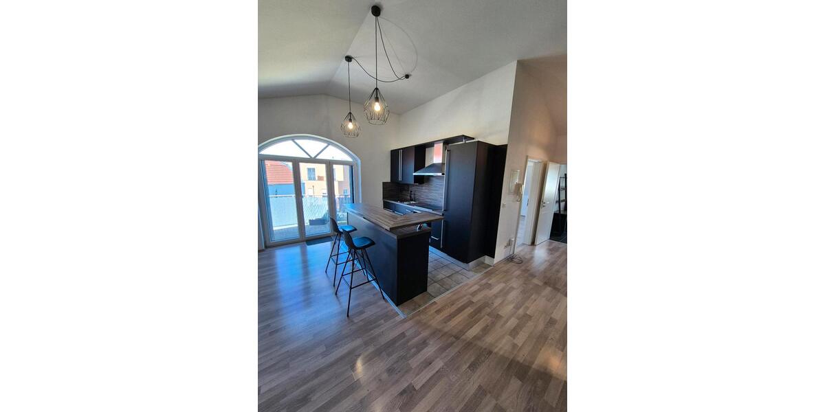 Dachgeschoßwohnung Ingolstadt Nordost - 2 Zimmer, 55 m&sup2;, 900&euro; | Angebot:26383209