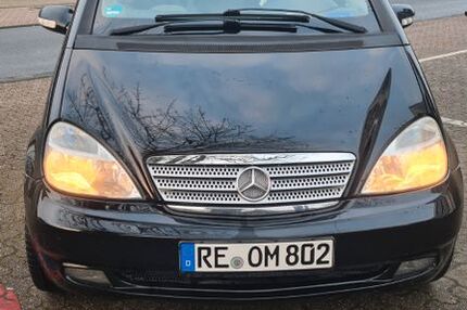 Mercedes A 210