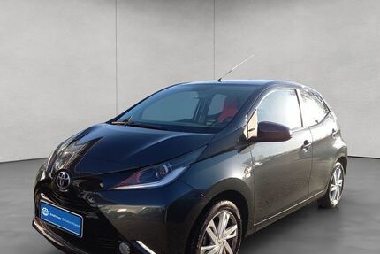 Toyota Aygo (X) 37.713 km 10.490 &euro; Offenburg 77656