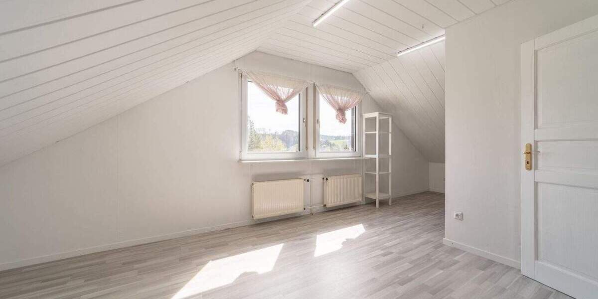 Einfamilienhaus Eggingen - 7 Zimmer, 180 m&sup2;, 475.000&euro; | Angebot:25776223