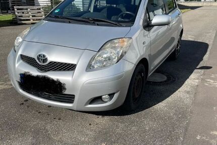 Toyota Yaris 240.600 km 2.500 &euro; Neustetten 72149