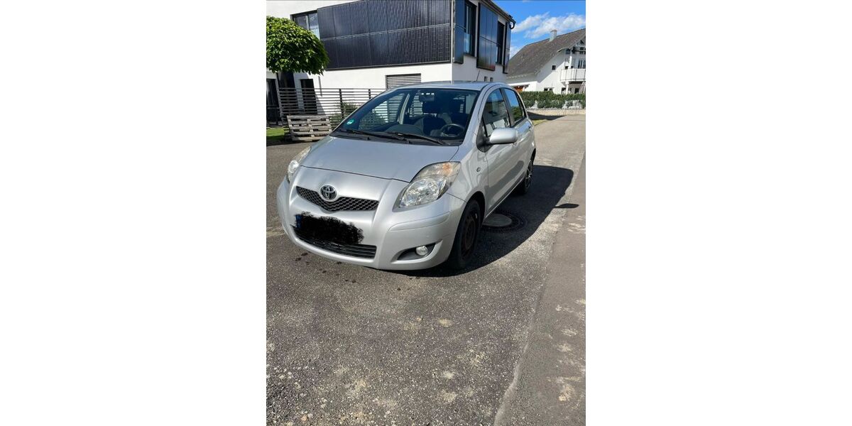 Toyota Yaris 240.600 km 2.500 &euro; Neustetten 72149