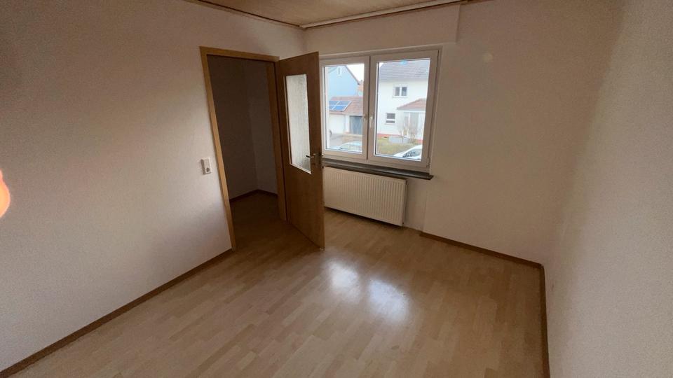 Doppelhaushälfte Korbach - 4 Zimmer, 131 m&sup2;, 249.000&euro; | Angebot:25261533