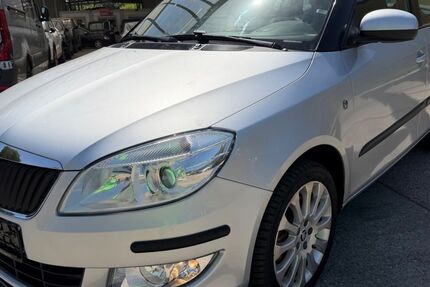 Skoda Fabia 88.000 km 7.999 &euro; Berlin 12099