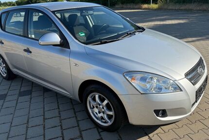 Kia ceed / Ceed 182.000 km 2.950 € Gebesee 99189