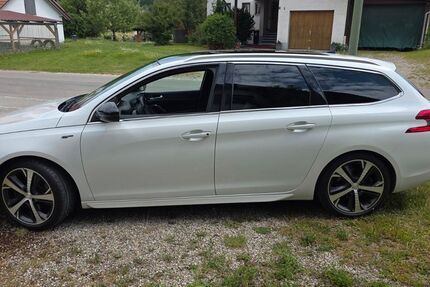 Peugeot 308 121.600 km 12.500 &euro; Scherstetten 86872