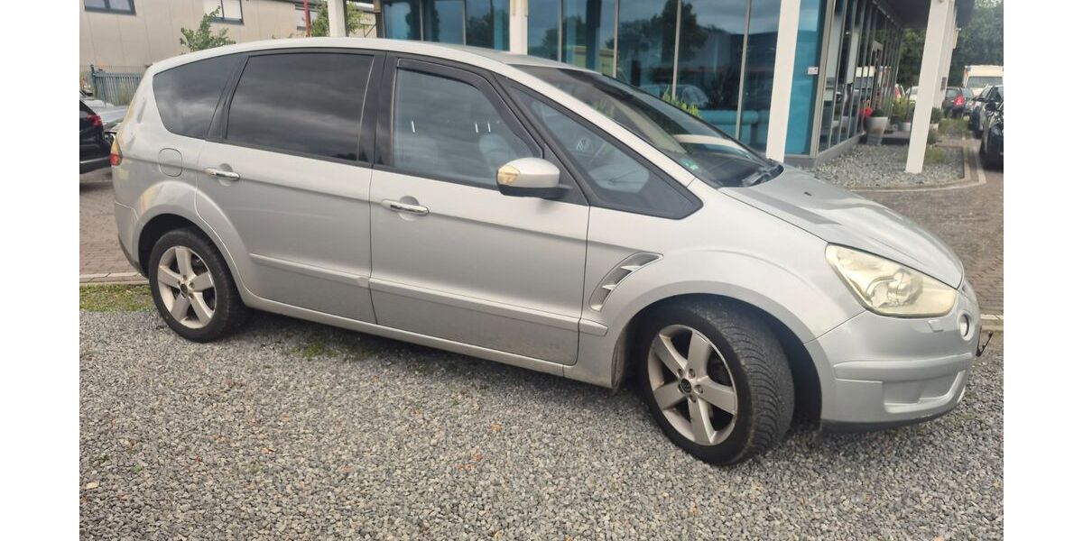 Ford S-Max 300.000 km 3.900 &euro; Achim 28832