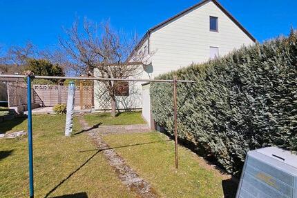 Reiheneckhaus mit Garten, zwei Garagen in Bayreuth - Top Lage 5 zimmer