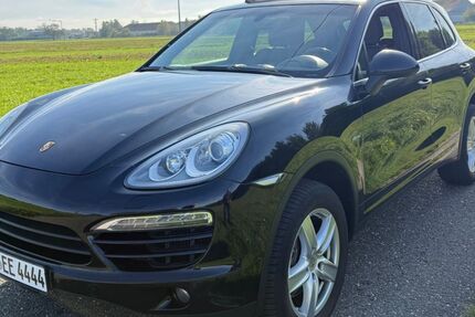 Porsche Cayenne 282.547 km 19.700 € Berg 76768